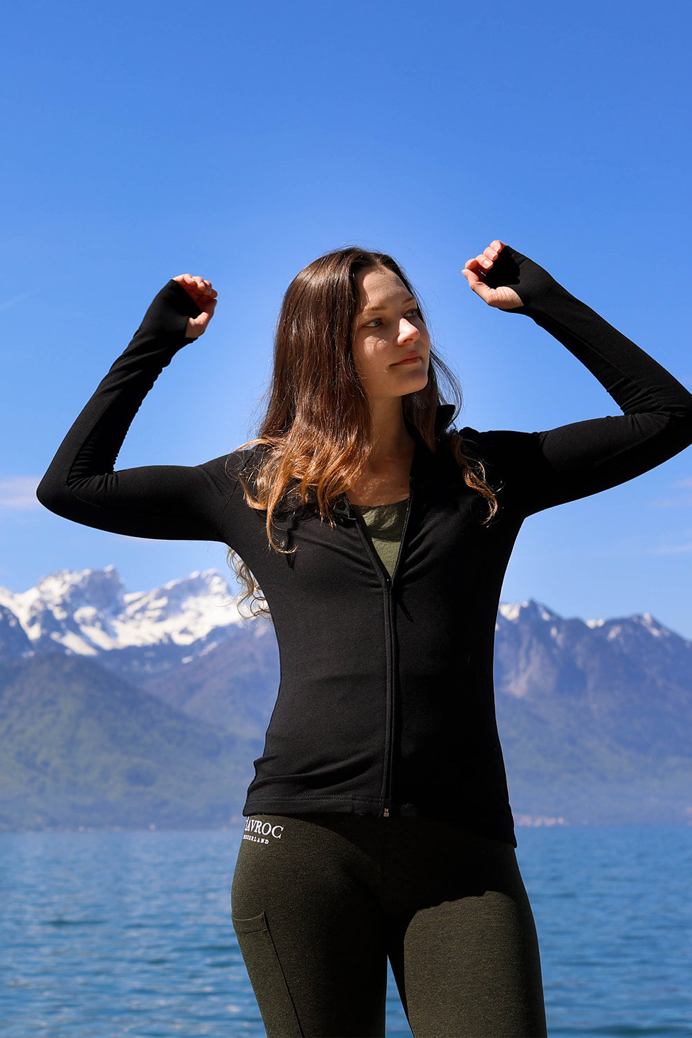 #color_Raven black #couleur_Noir corbeau #farbe_Rabenschwarz