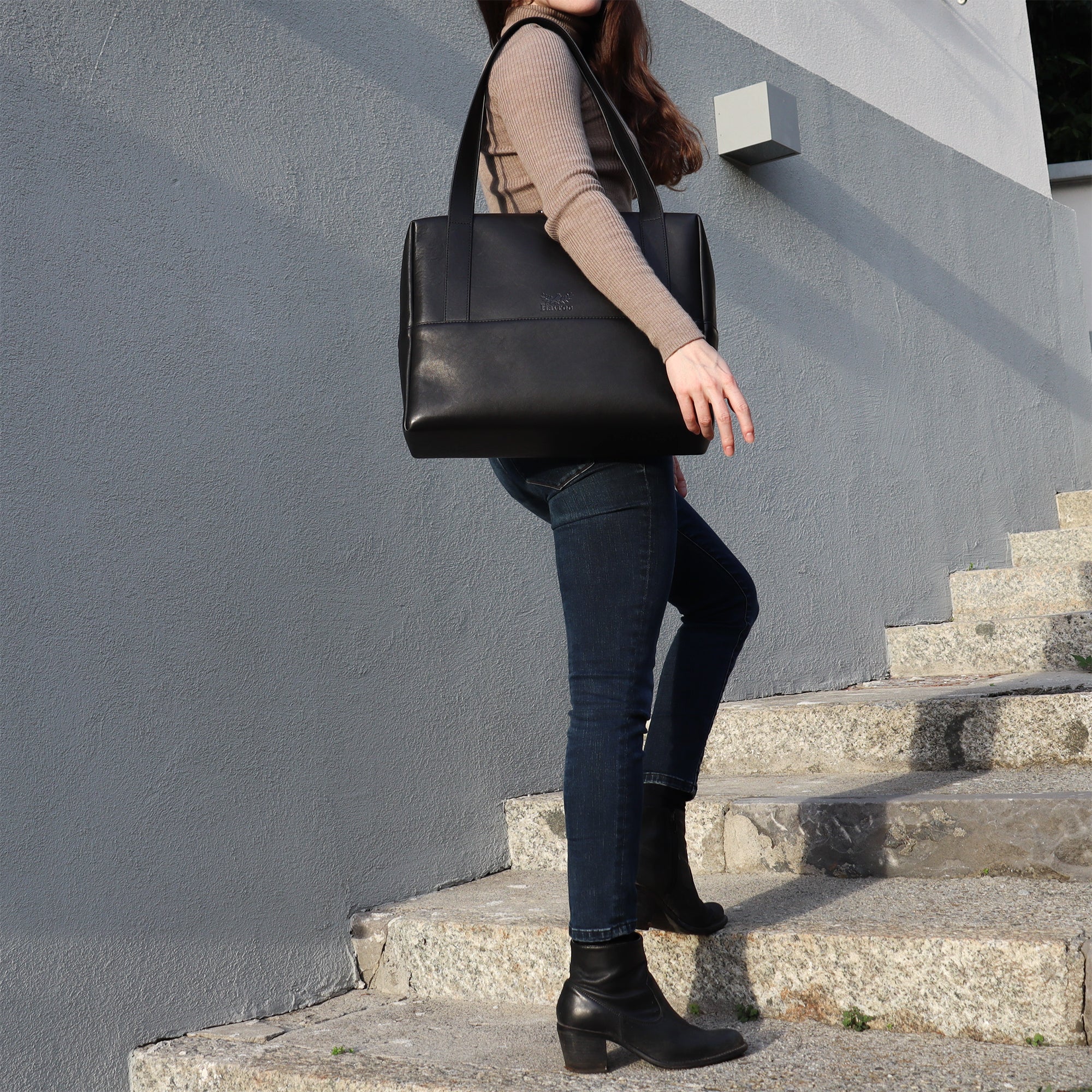#color_raven black #couleur_noir corbeau #farbe_rabenschwarz